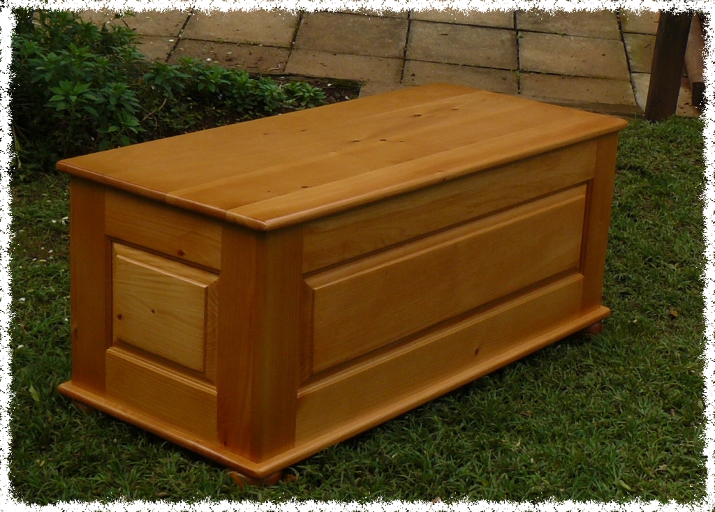 Cypress solid wood kist for storage