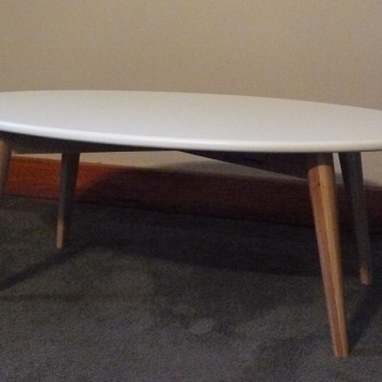 Scani coffee table, white MDF oval top with oak legs