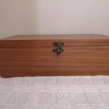 pretty jewellery box with elegant clasp in solid wood